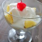 レンジで2分簡単ケーキ！ココナッツヨーグルトクリーム添え
