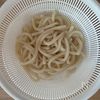 茄子とエビのひんやり旨辛あえうどん【冷凍うどんでお手軽♪】の工程3