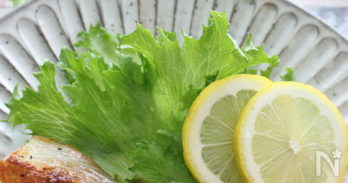生秋鮭のソテー、バタポン風味