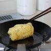 【卵焼きバリエ】お弁当に！卵1個でインゲンと黒ごまの卵焼きの工程5