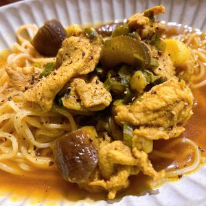ねこまりも🐈‍⬛の作ってみた!投稿(5分で完成♡お蕎麦屋さんみたいなカレーうどん)