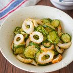 サッと簡単5分副菜！きゅうりとちくわのごま和え