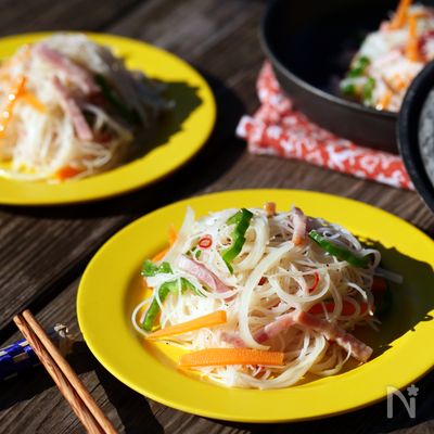 フライパン一つで！ベーコン入りビーフン