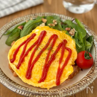 電子レンジで作る【ぱぱっと!オムライス】