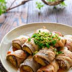 【らくレピ】レンジで簡単！ジュワーっとなすの肉巻き煮