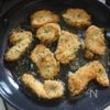 簡単サクッ【鶏むね肉の青じそパン粉焼き】の工程3