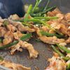 【ご飯泥棒！豚肉とピーマンの甘辛炒め】材料2つ♡悶絶級の旨さの工程4