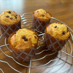 こむぎの作ってみた!投稿(【ふわふわ生クリームマフィン】バター不要！混ぜて焼くだけ！)