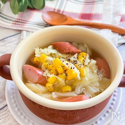 ちぎりキャベツとウインナーのペッパースープ☆
