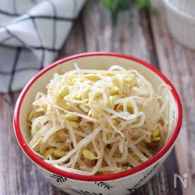 いくらでも食べられる♡豆もやしの旨だしごまレモン