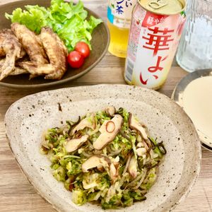 のりのり🐾🎀🤍の作ってみた!投稿(白菜とピーマンと糸こんにゃくの♪あっさり塩昆布おかか和え😋)