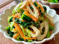 手軽にあと一品♩彩り野菜とちくわのごま和え