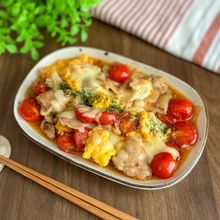 【豚玉トマトのとろ~りチーズ炒め】熱々が美味しい♪