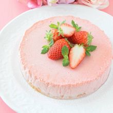 苺のムースケーキ ストロベリーピュレを贅沢に使ったレシピ♪