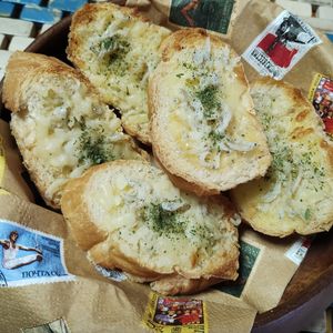 M＊Pの作ってみた!投稿(手間なし！美味しい！しらすチーズブルスケッタ)
