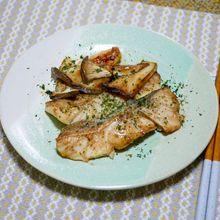 バターが高いんですが「タラとエリンギのバター醤油炒め」