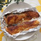 子どもがパクパク！トースターで鮭のゴマみそマヨ焼き