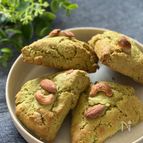 不器用でもできる♡バター不使用！サクほろナッツの抹茶スコーン