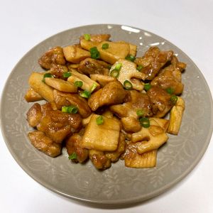 yuの作ってみた!投稿(『たけのこと鶏肉の甘辛炒め』旬のたけのこでご飯が進む!!)