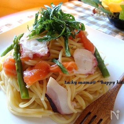 パスタもレンジでチン♪たことサーモンの和風冷製パスタ