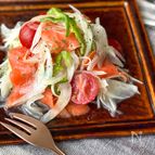 新玉ねぎとスモークサーモンのマリネ