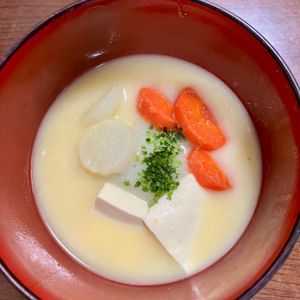 あっこの作ってみた!投稿(【香川の郷土料理】白味噌餡餅雑煮)
