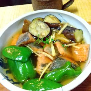 チョロリスの作ってみた!投稿(【鮭となすの焼き浸し】つゆが染みておいしい！作り置きにも◎)