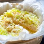 せいろで蒸すだけ！キャベツで包むふわふわ鶏つくね