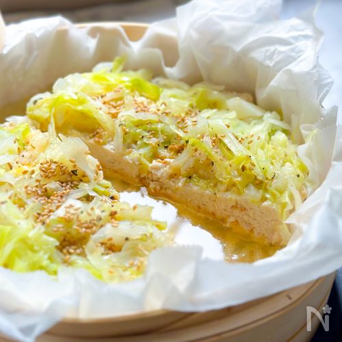 せいろで蒸すだけ！キャベツで包むふわふわ鶏つくね