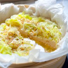 せいろで蒸すだけ!キャベツで包むふわふわ鶏つくね