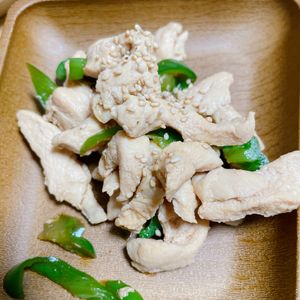 1322383の作ってみた!投稿(【鶏むね肉とピーマンの青椒肉絲風】食材２つで！コスパ抜群♪)