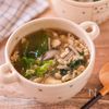 【レタスと卵ときのこの中華風スープ】あっさりおいしい♪