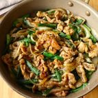 ワンパン10分！【豚こま肉とにらの旨ダレ炒め】ご飯すすむ♩