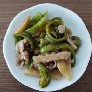 ゆの作ってみた!投稿(【豚肉とじゃがピーマンのオイスター炒め】調味料4つで絶品中華)