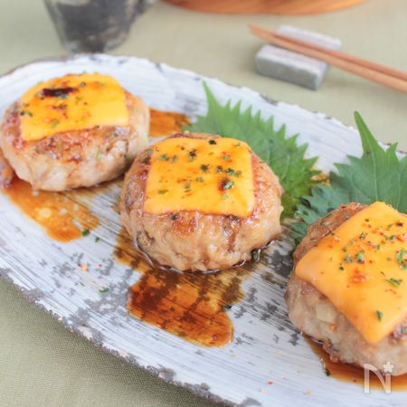 鶏ごぼうつくねのチーズ照り焼き ごぼうと鶏の旨いコンビ By 栄養士 木内由紀 レシピサイト Nadia ナディア プロの料理家のおいしいレシピ