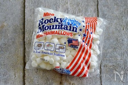 今話題 ふわふわ食感がクセになるマシュマロサラダを作ってみた レシピサイト Nadia ナディア プロの料理家のおいしいレシピ